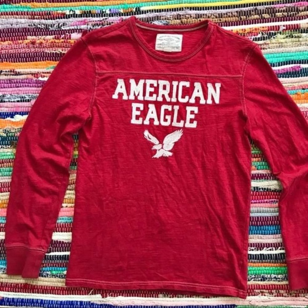 American Eagle Outfitters ~ Long sleeve logo tee